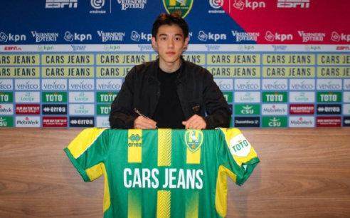 乐鱼网站-海牙CEO：李嗣镕身体出众动脑踢球 以后可以踢英超